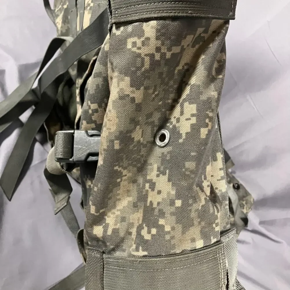 US Army MOLLE II Large Rucksack ACU‎ Digital Camo Military 26x25 USGI Backpack